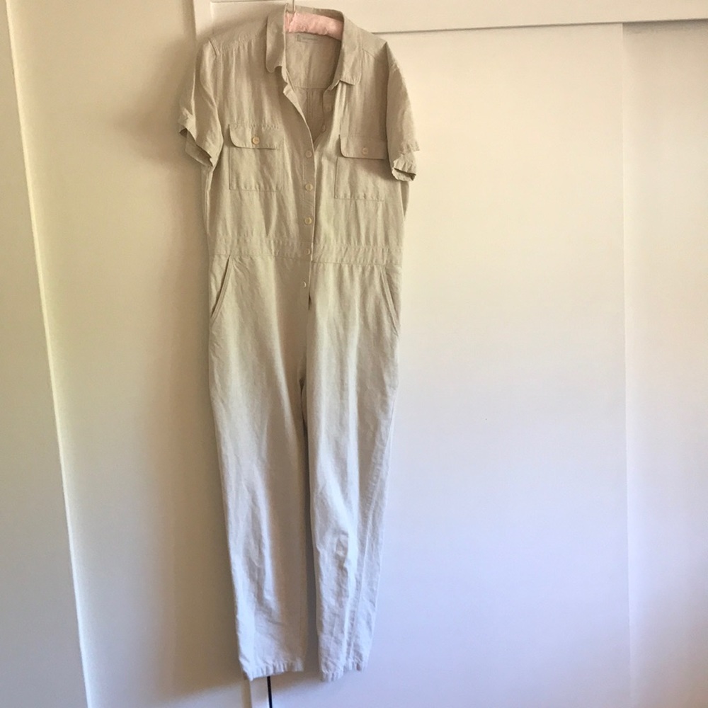 Outerknown short sleeve S.E.A. suit. Size M.